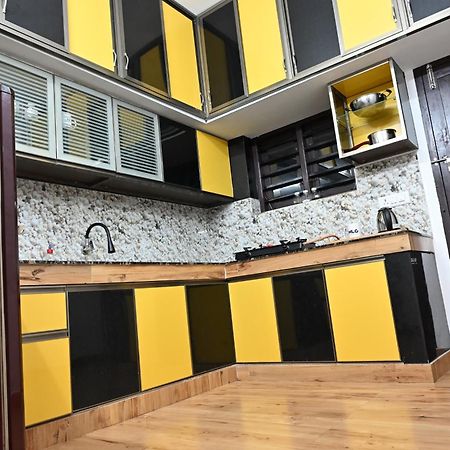 Elamkulam Penthouse - 3Bhk Ac With Kitchen - Kochi Διαμέρισμα Chottanikara Εξωτερικό φωτογραφία