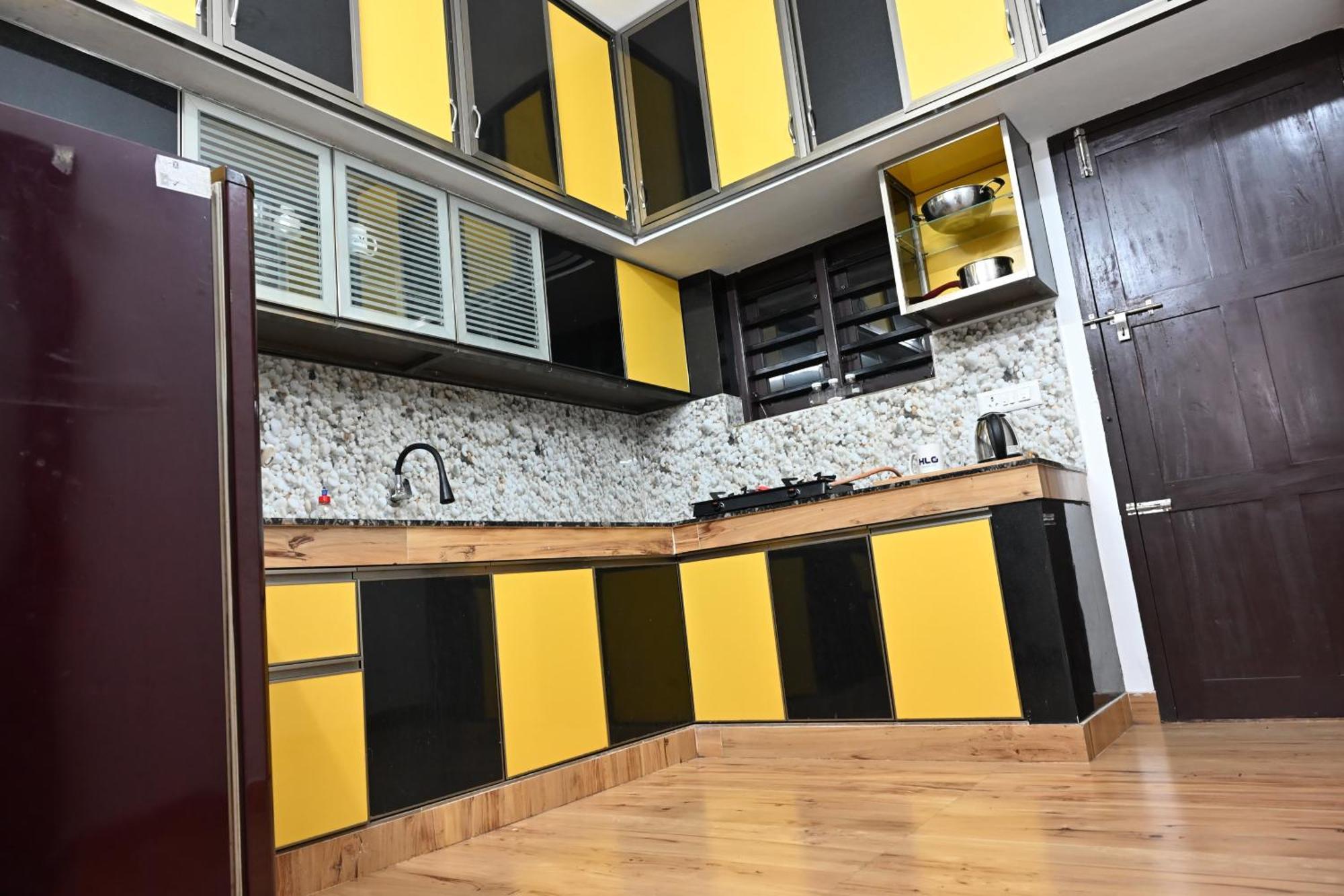 Elamkulam Penthouse - 3Bhk Ac With Kitchen - Kochi Διαμέρισμα Chottanikara Εξωτερικό φωτογραφία