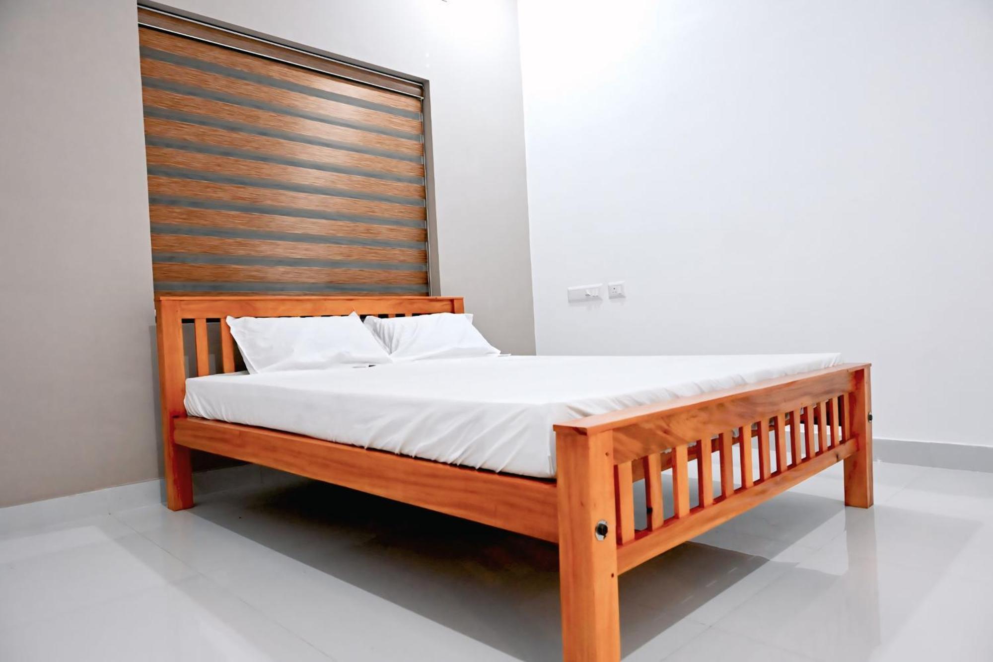 Elamkulam Penthouse - 3Bhk Ac With Kitchen - Kochi Διαμέρισμα Chottanikara Εξωτερικό φωτογραφία